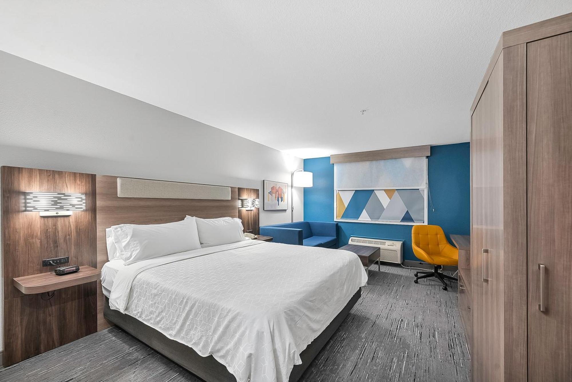 Holiday Inn Express Palestine By Ihg Exterior foto