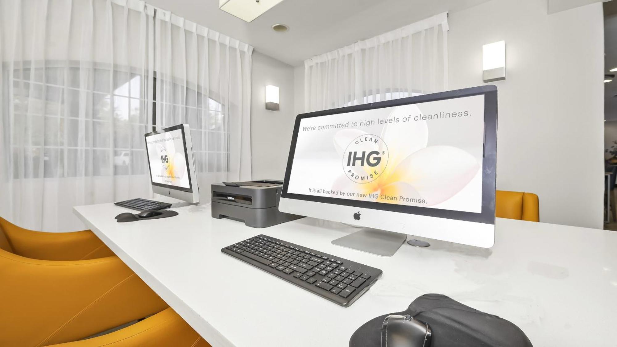 Holiday Inn Express Palestine By Ihg Exterior foto